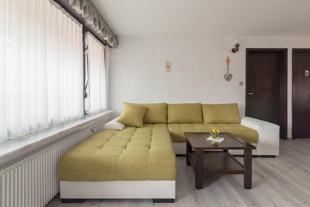 Family Apartment Nakiteya Любляна Экстерьер фото