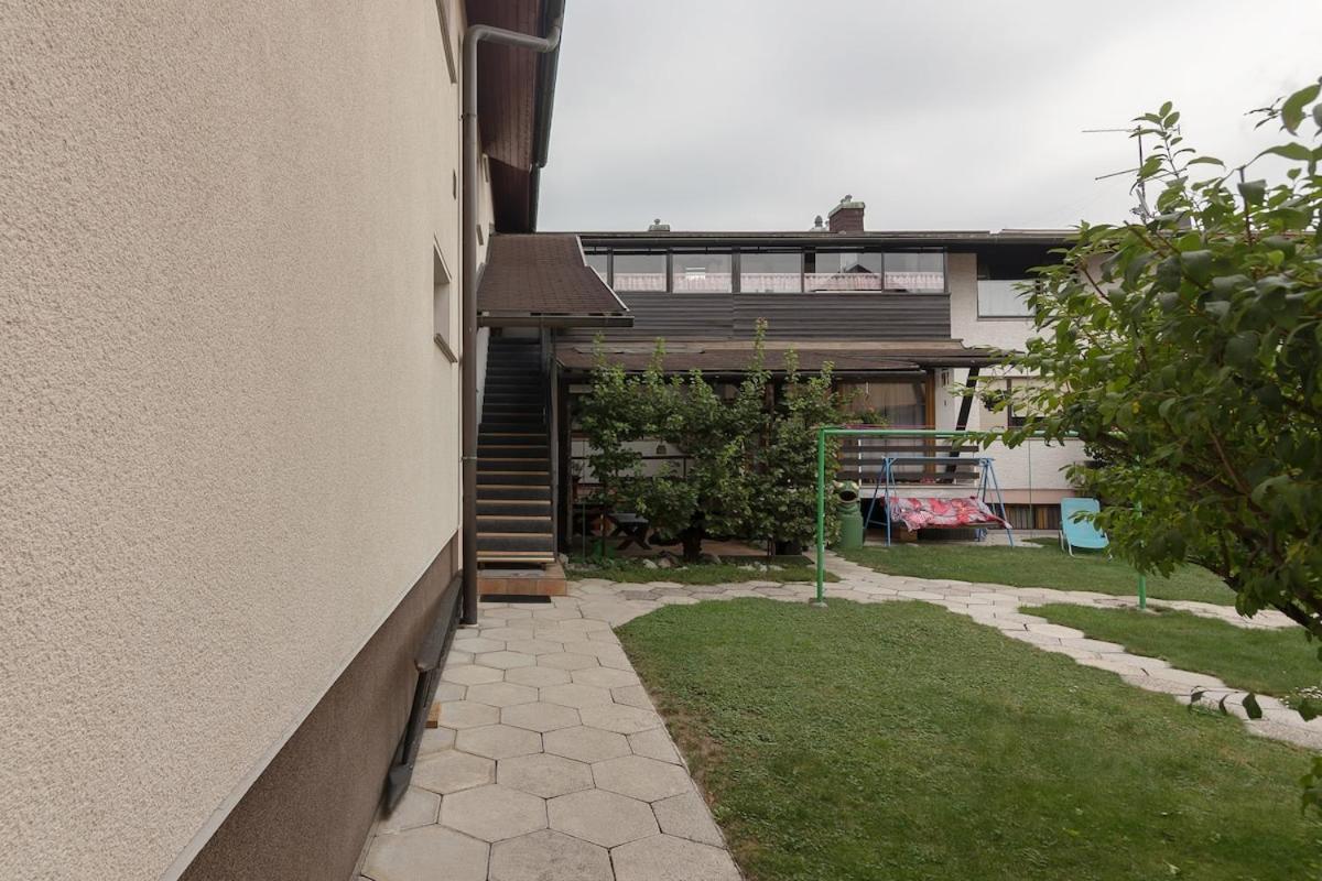 Family Apartment Nakiteya Любляна Экстерьер фото