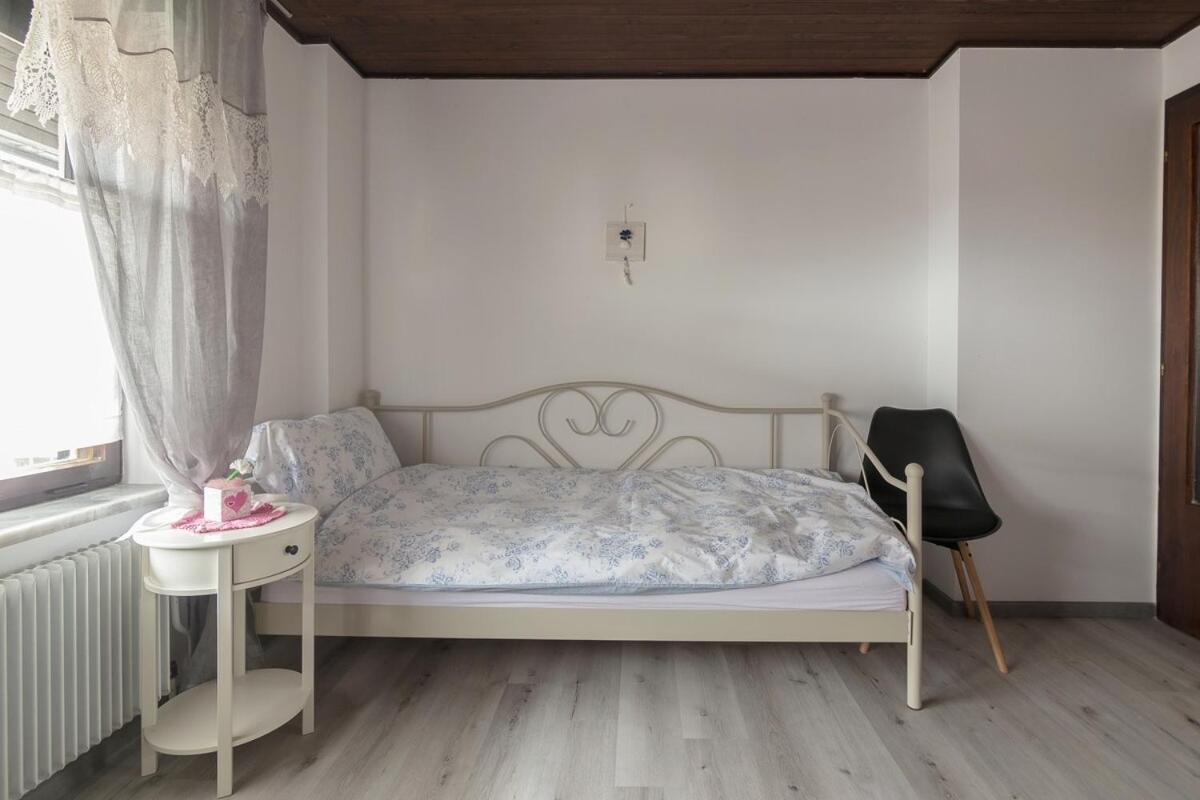 Family Apartment Nakiteya Любляна Экстерьер фото