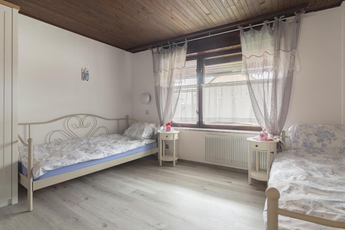 Family Apartment Nakiteya Любляна Экстерьер фото
