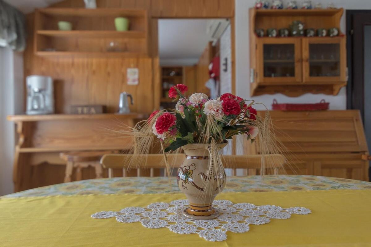 Family Apartment Nakiteya Любляна Экстерьер фото